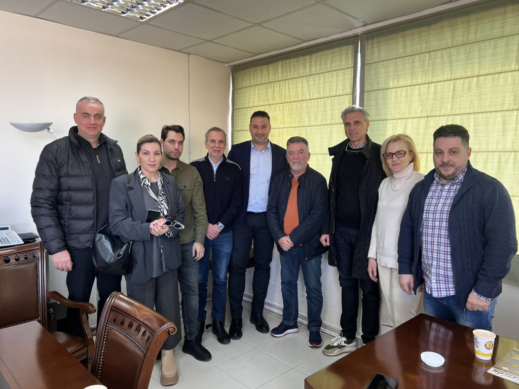 Συνάντηση Αντιπεριφερειάρχη Θ. Μαυρομμάτη με Συλλόγους επαγγελματιών (Photos)