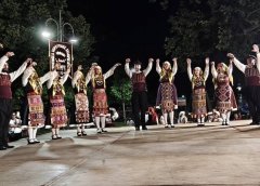 « Η Ρούμελη » Αγρινίου: Με τεράστια επιτυχία το ” 11ο Μουσικοχορευτικό Ταξίδι στην Ελλάδα ” (Photos)