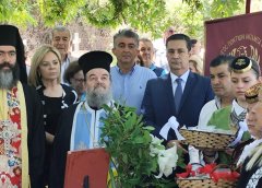 Μπαμπαλιό: Συγκίνηση και σεβασμός στην αναβίωση του ποντιακού ταφικού εθίμου (Photos – Video)