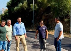 Επίσκεψη του Αντιπεριφερειάρχη Θανάση Μαυρομμάτη στο έργο ασφαλτόστρωσης στο Λεσίνι (Photos)