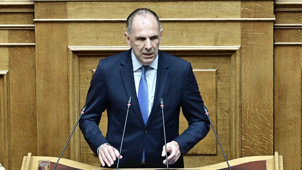 Γεραπετρίτης για δημοσίευμα WSJ: Δεν τέθηκε ποτέ ζήτημα πίεσης ή απειλής της χώρας μας
